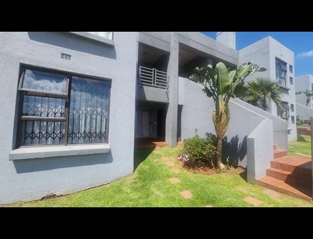 2 BEDROOM TOWNHOUSE FOR SALE IN GLENVISTA